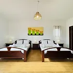 Apartment Summer 2 With Pool By Homing *