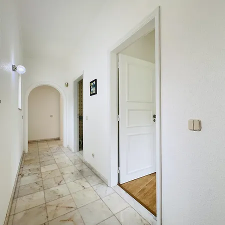 Summer 2 With Pool By Homing Apartmán *