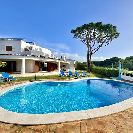 Summer 2 With Pool By Homing Апартаменты *